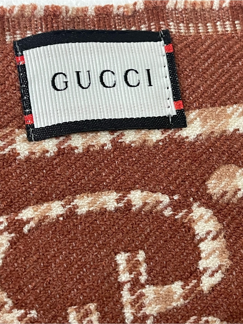 Gucci GG reversible jacquard scarf - Picture 8 of 9
